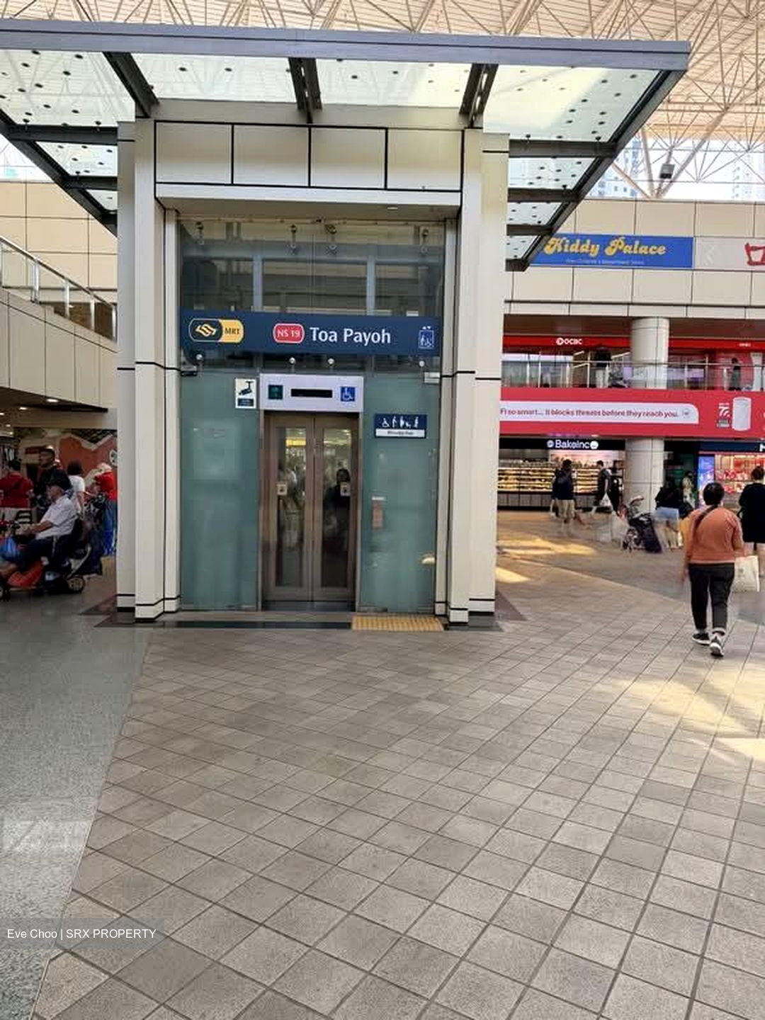 Toa Payoh Central (D12), Shop House #561766221